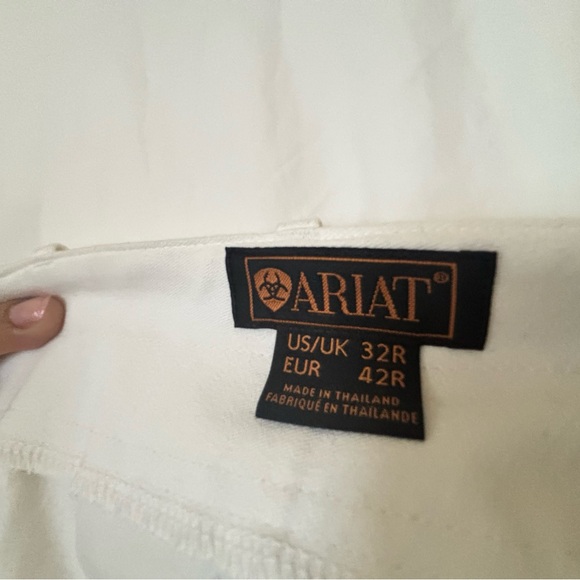 Ariat Cream Equestrian Breech Pants - Picture 2 of 5